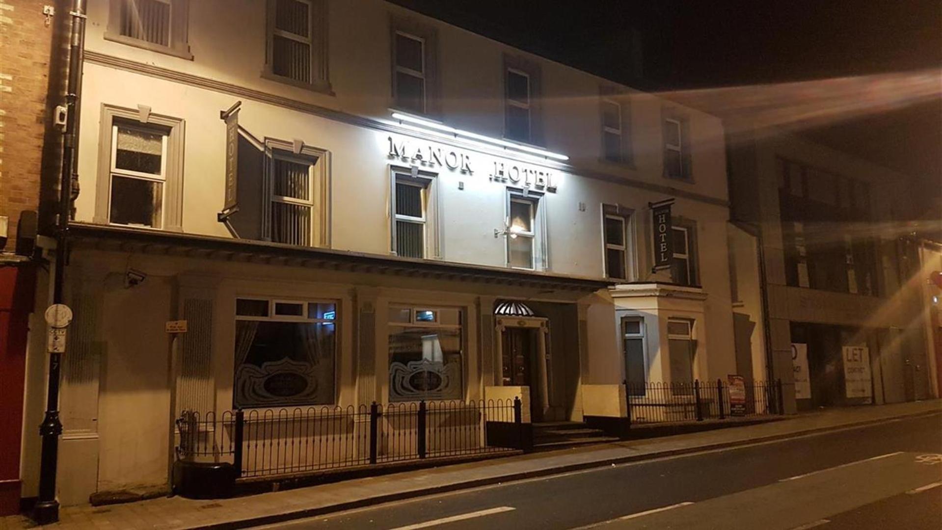 Manor Hotel Ballymoney Extérieur photo